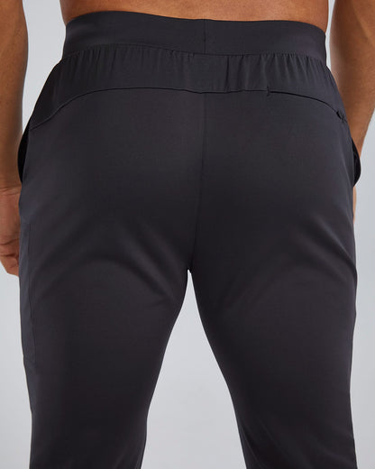 Elevation Men's Tech Jogger - Solid | TYR Classic