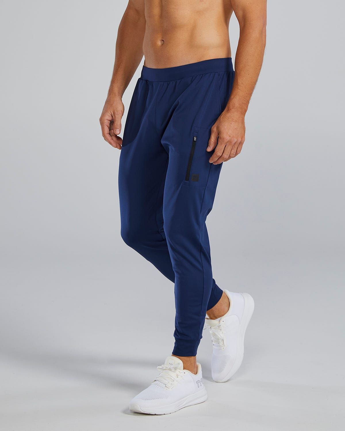 Elevation Men's Tech Jogger - Solid | TYR Featured