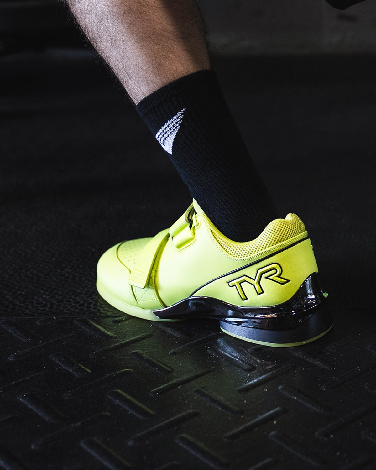 Women's TYRFORCE Elite Carbon Lifter - Yellow | TYR | TYR Featured