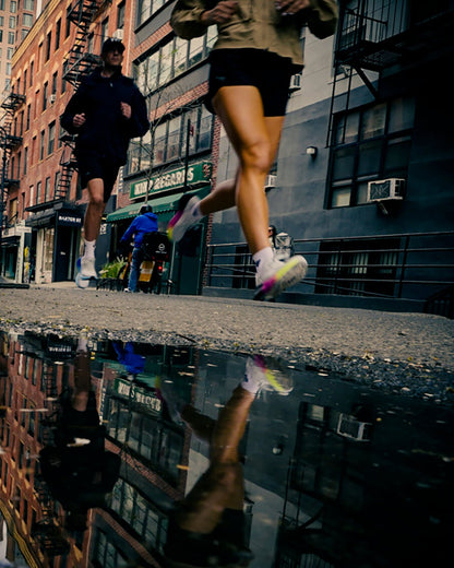 Women's Maverick-V1 Runner - Dragonfruit | TYR Signature