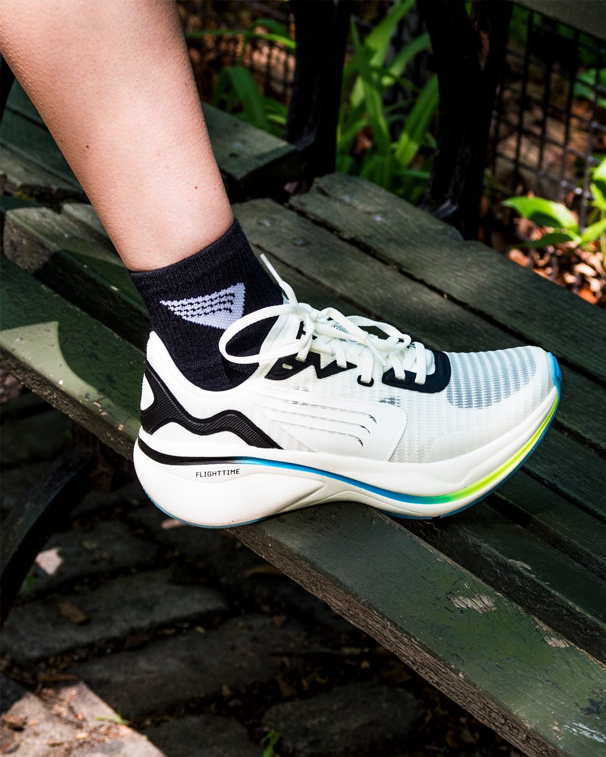 Women's Maverick-V1 Runner - White/Aqua | TYR | TYR Featured