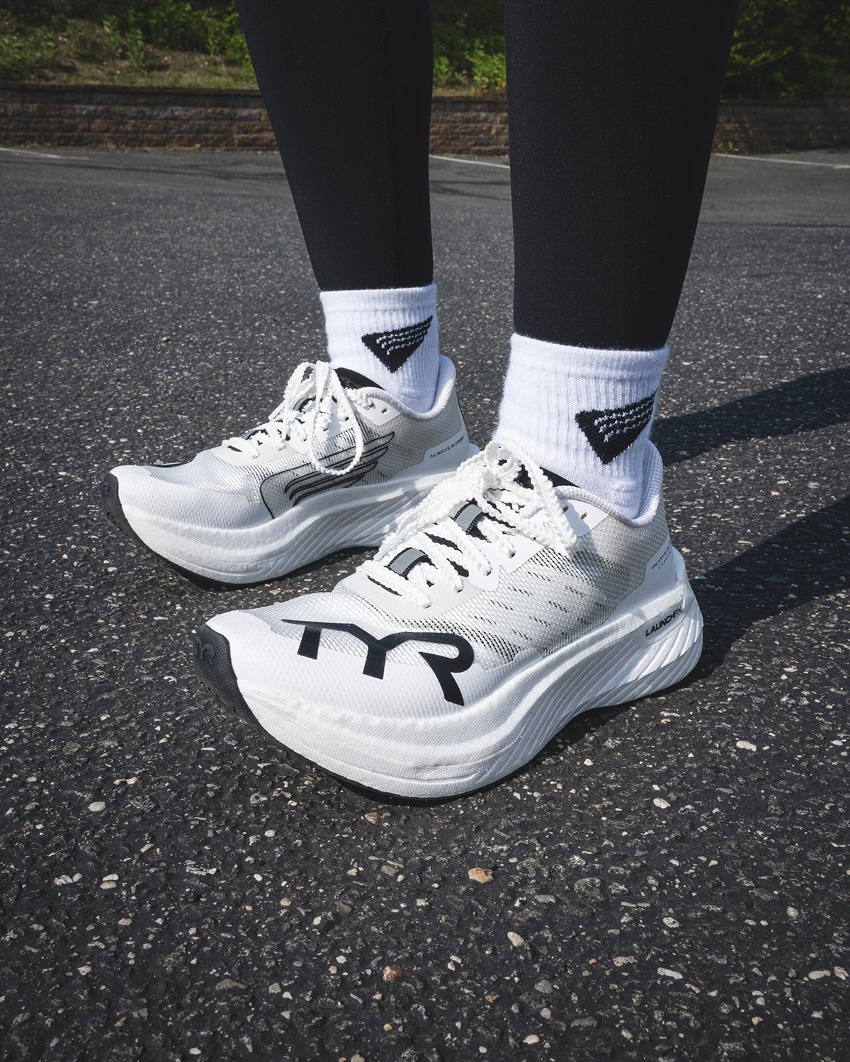 Women's Valkyrie Elite Carbon Runner | TYR Exclusive