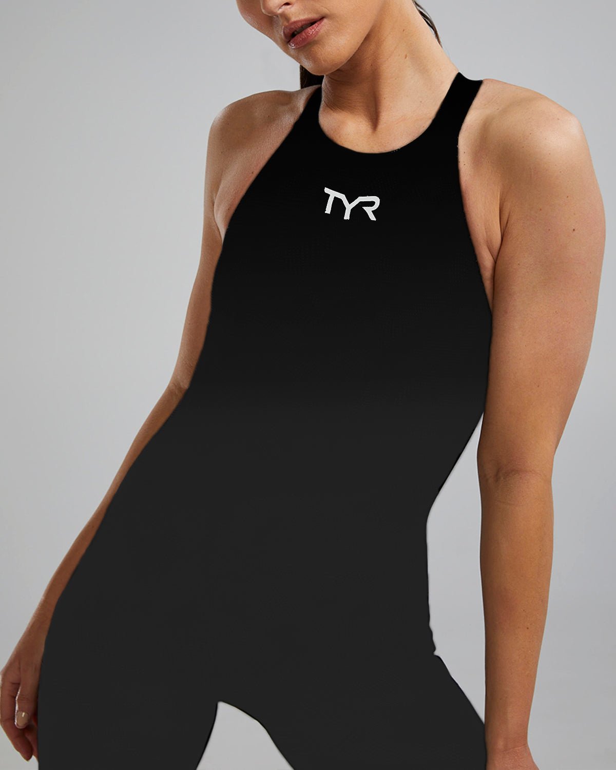 Avictor 2.0 Solid Women's Closed Back | TYR Recommended