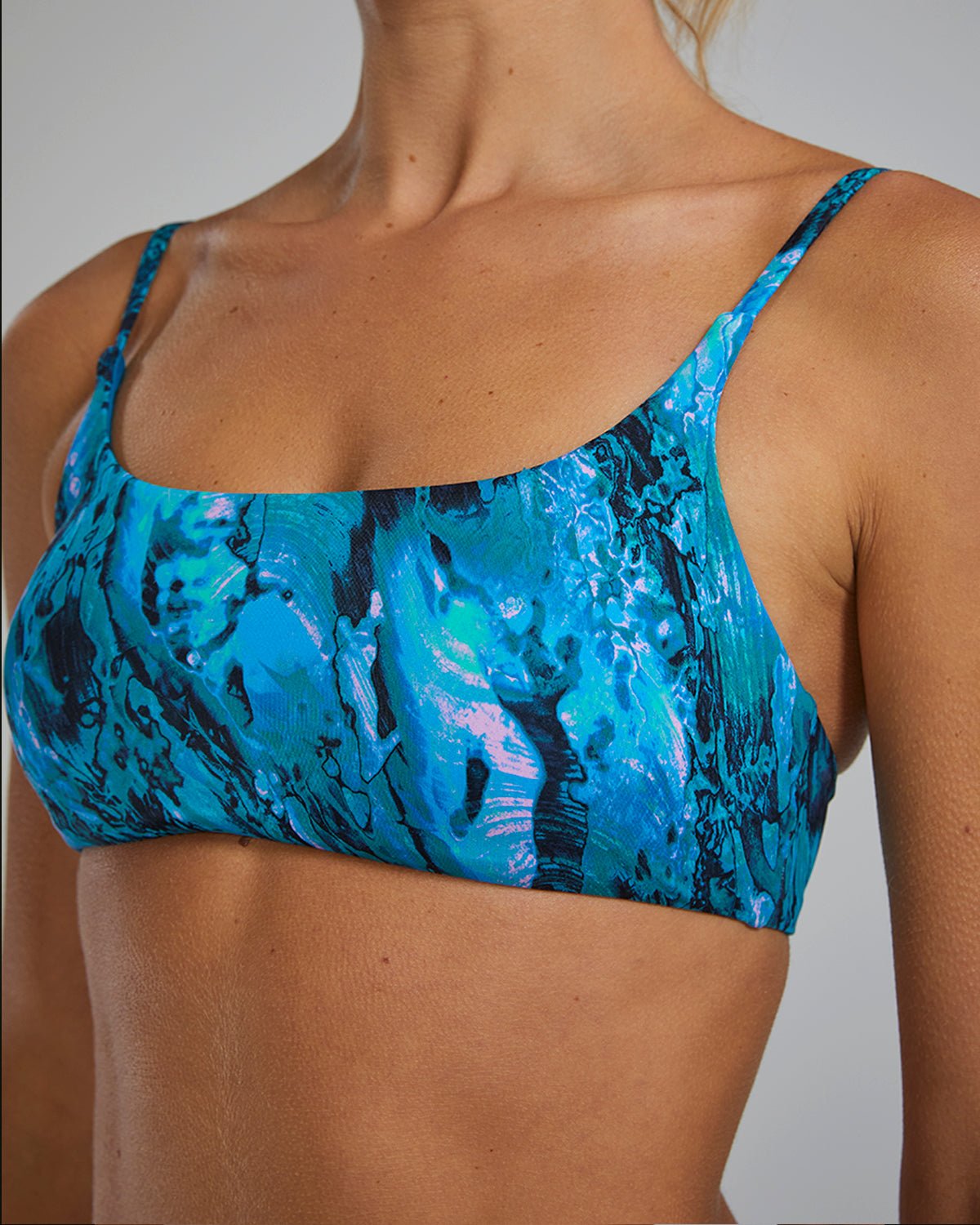Women's Nia scoop neck Bikini Top Prismatic | TYR Trending