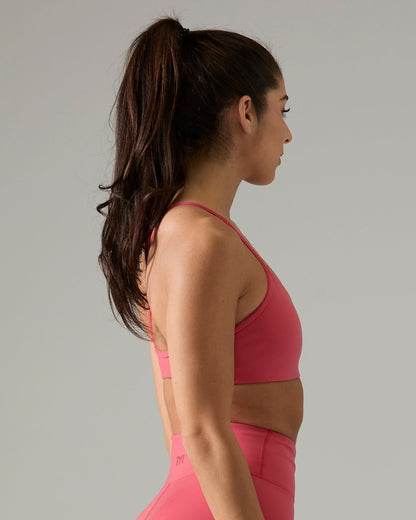 Joule Elite™ Women's Scoop Neck Sports Bra - Solid | TYR Trending