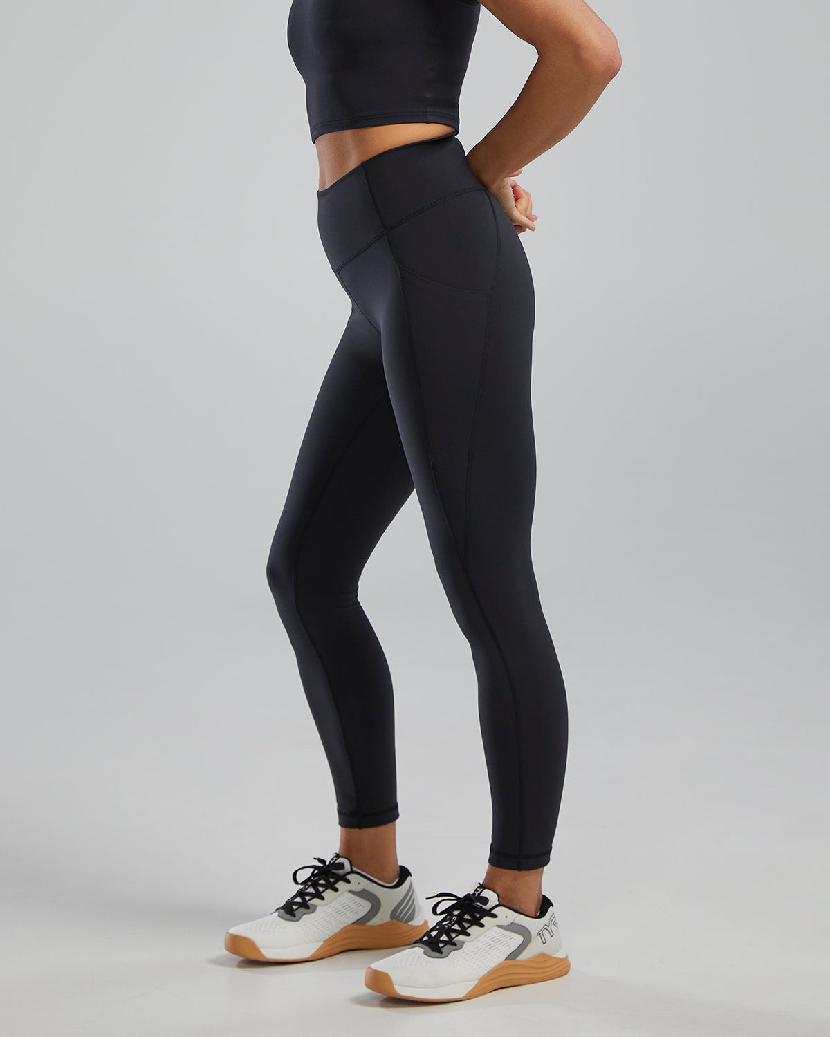 Joule Elite® Women's High-Rise 25" Pocket Leggings - Solid | TYR Best Seller