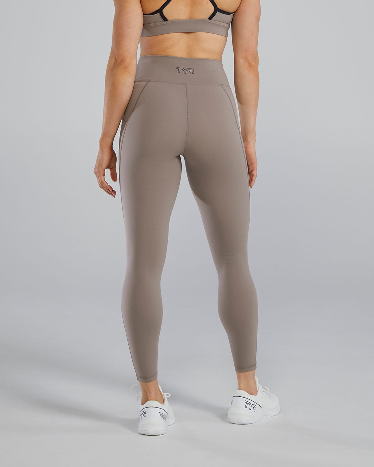 Joule Elite® Women's High-Rise 25" Pocket Leggings - Solid | TYR Best Seller