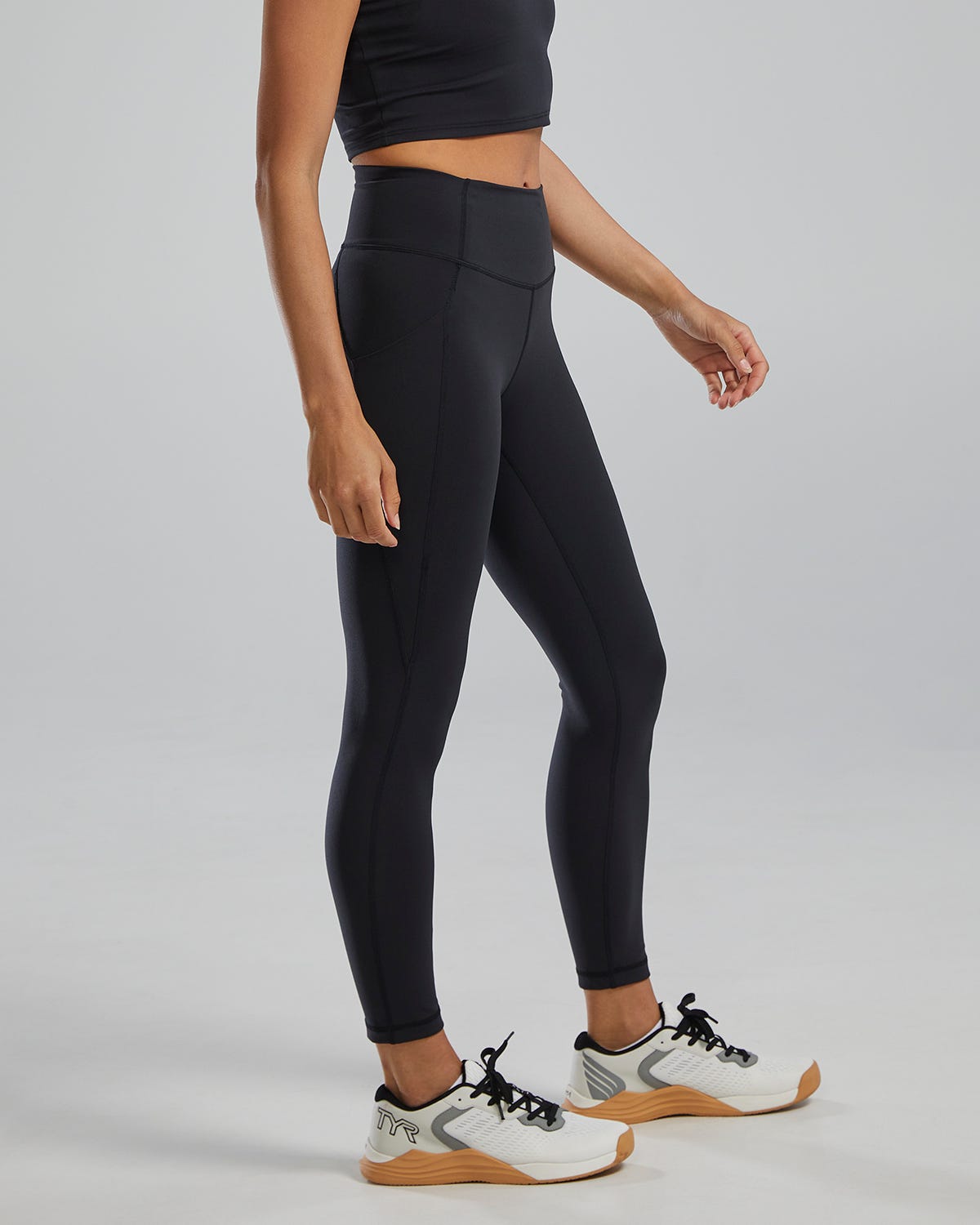 Joule Elite® Women's High-Rise 25" Pocket Leggings - Solid | TYR Classic