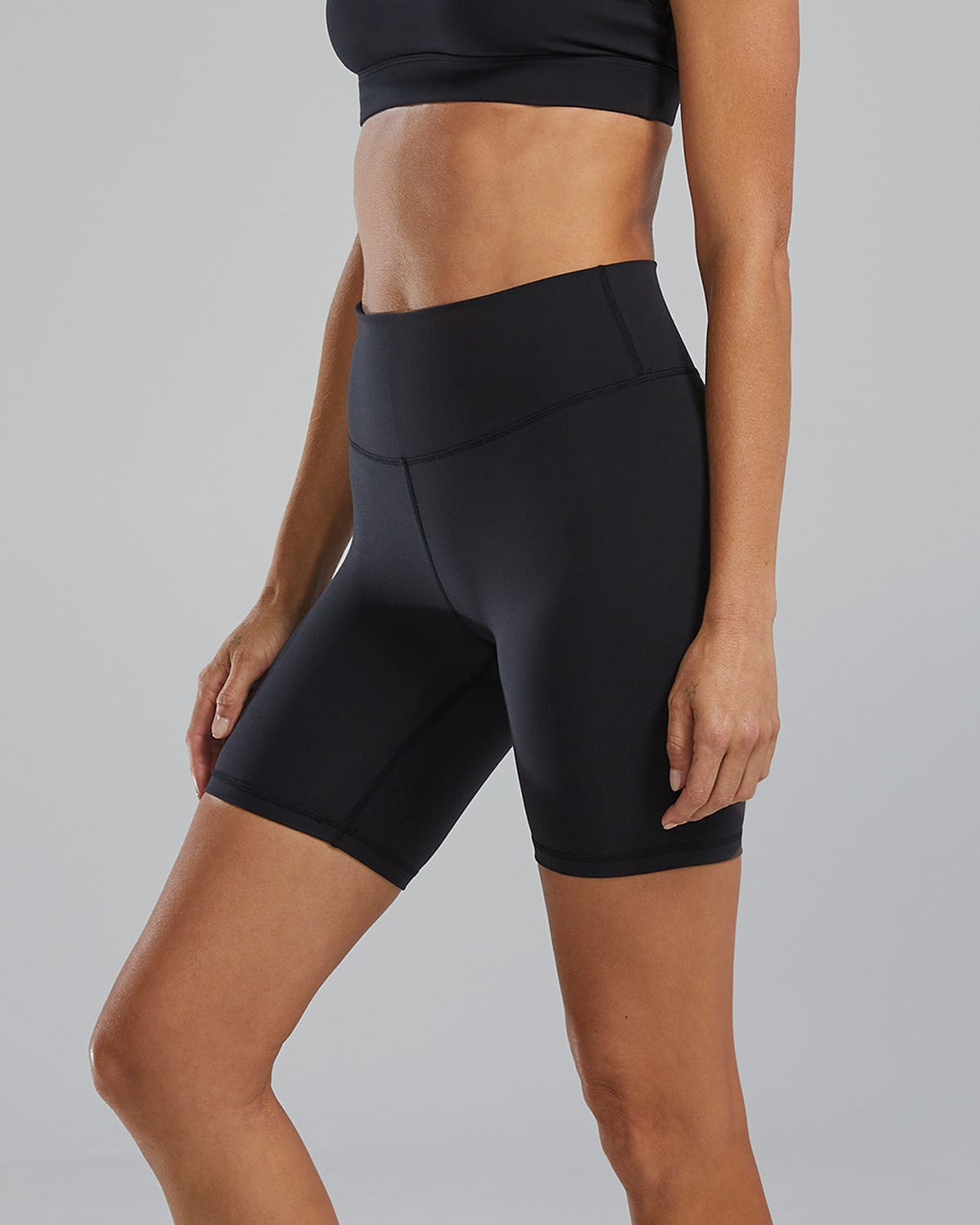 Joule Elite® Women's High Rise Short 6" - Solid | TYR Classic
