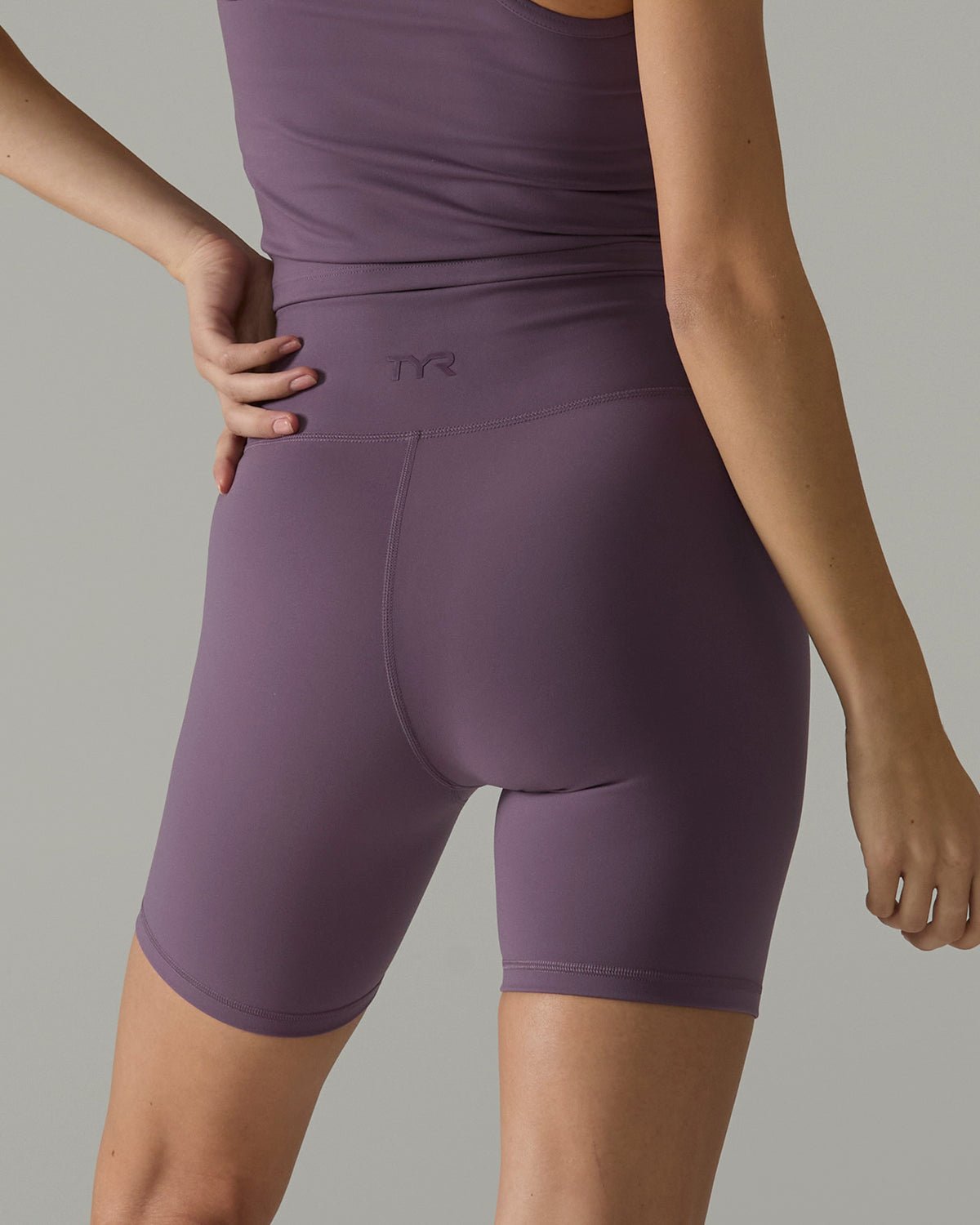 Joule Elite® Women's High Rise Short 6" - Solid | TYR Classic