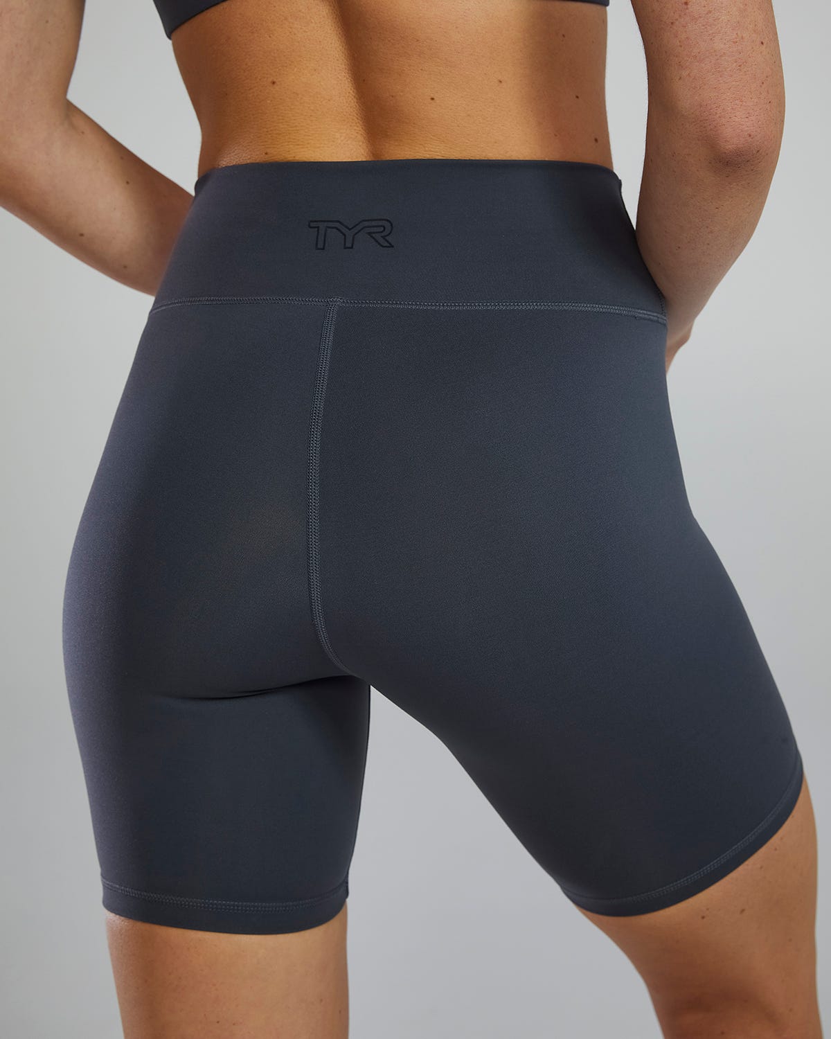 Joule Elite® Women's High Rise Short 6" - Solid | TYR Classic