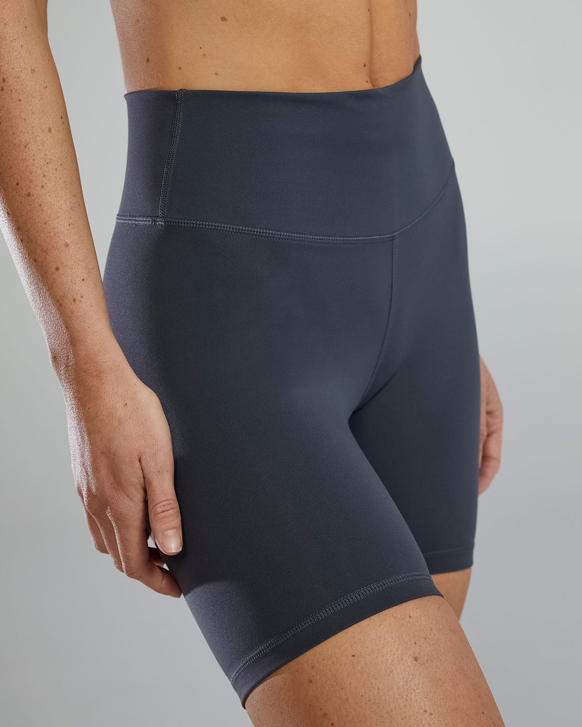 Joule Elite® Women's High Rise Short 6" - Solid | TYR Classic