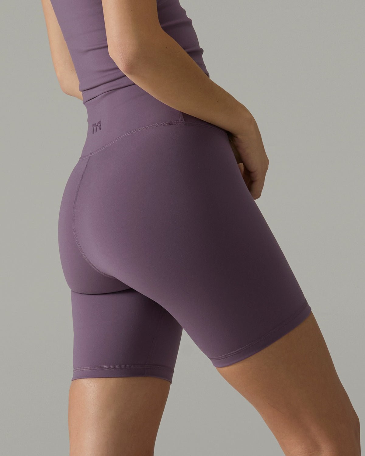 Joule Elite® Women's High Rise Short 6" - Solid | TYR Classic