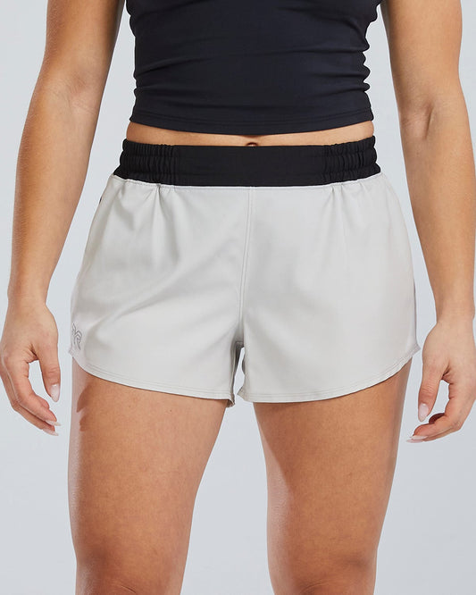Hydrosphere™ Women's Pace Running Shorts - Solid | TYR Classic