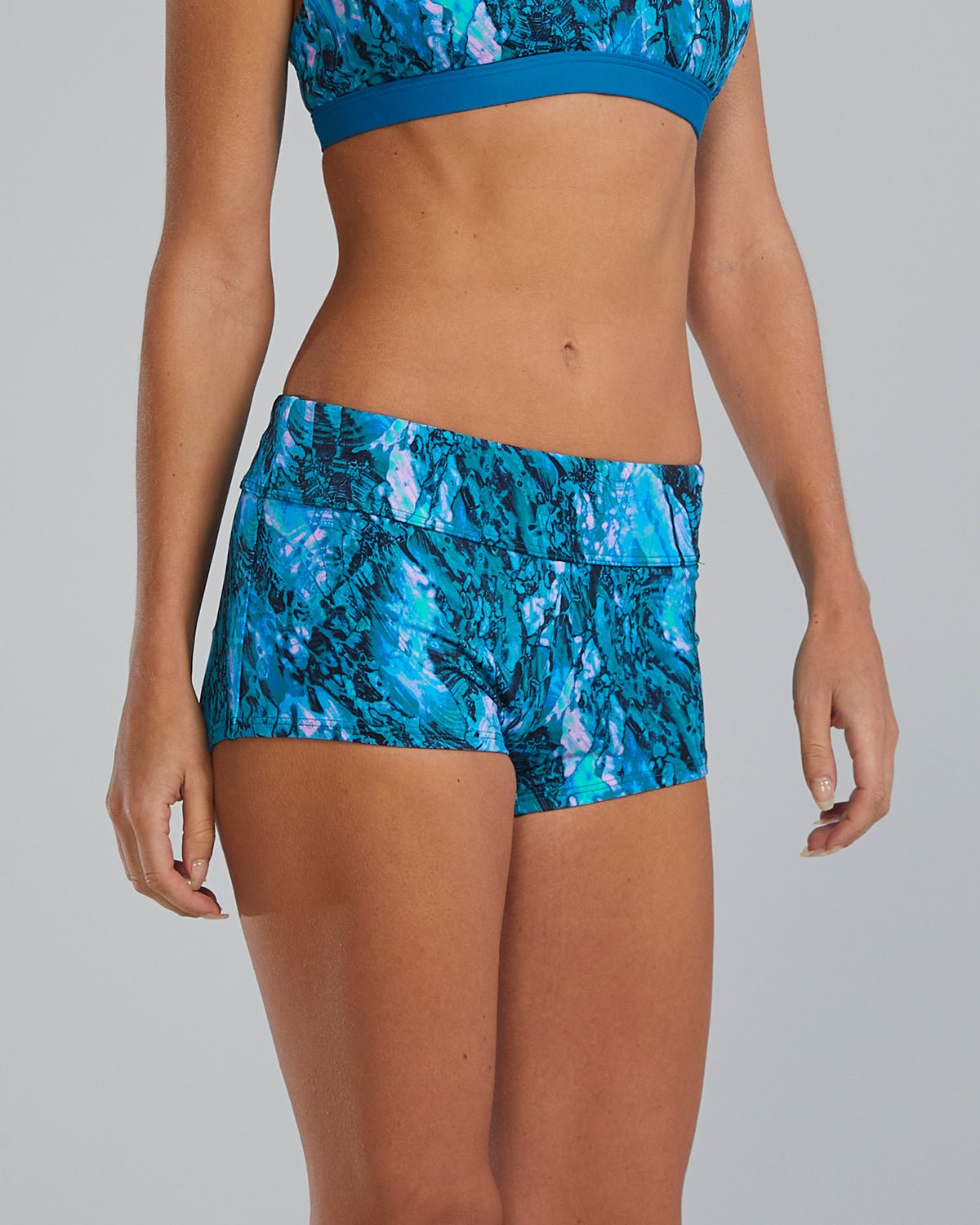 Women's Della Boyshort Prismatic | TYR Trending