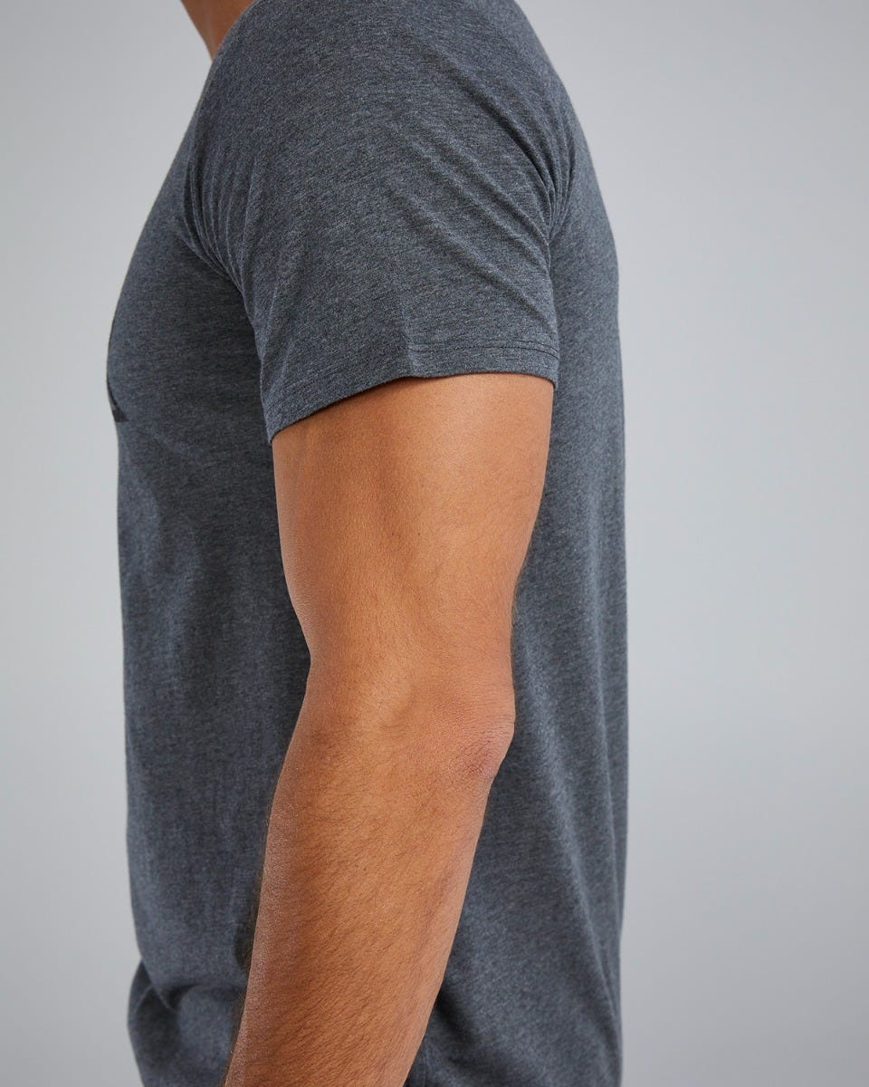 Unisex Ultrasoft Lightweight Tech Tee - Big Logo | TYR Signature