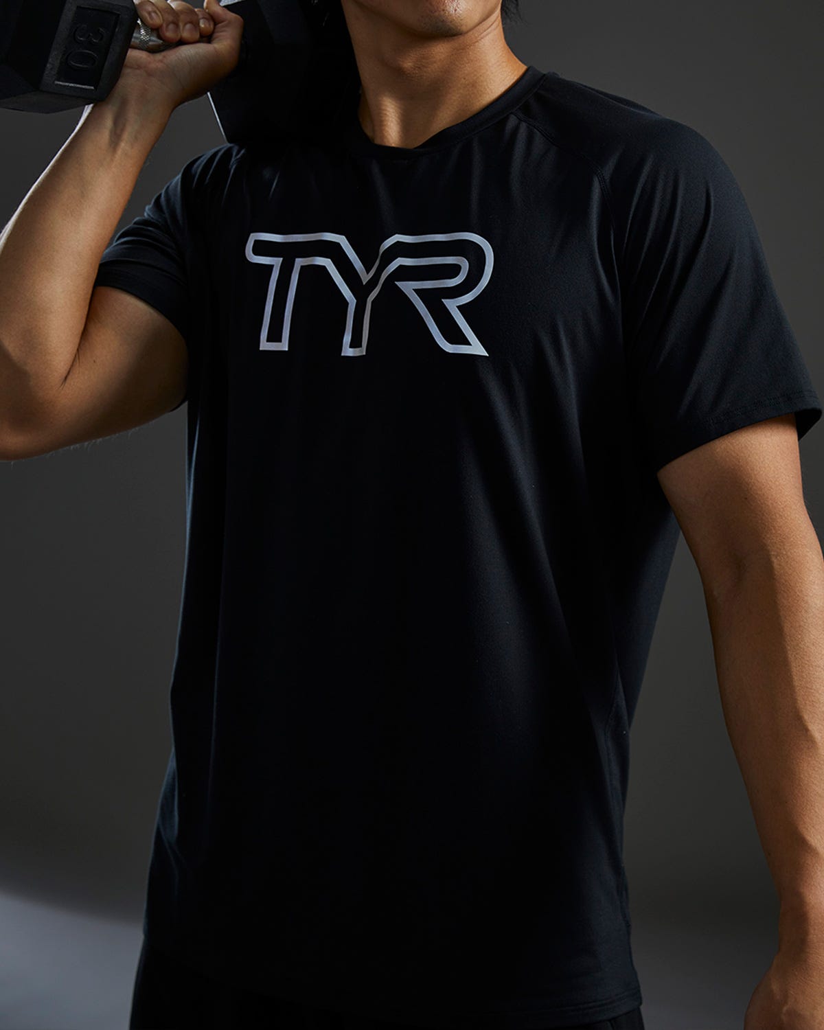 ClimaDry™ Men's Raglan Big Logo Tech Tee - Solid | TYR Trending